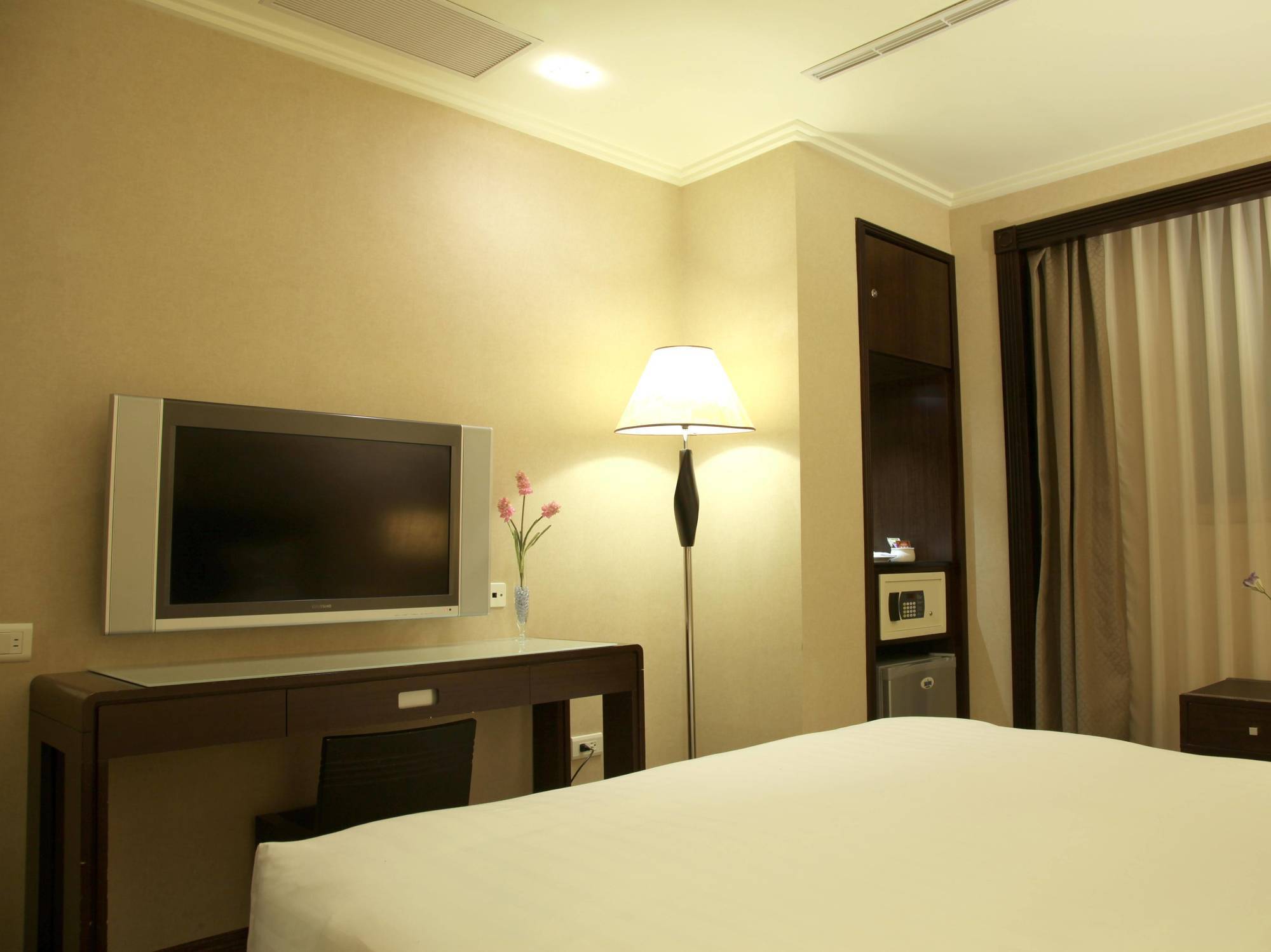 Wish Hotel Taipei Exterior photo